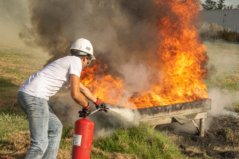 BRIGADA DE COMBATE DE INCENDIOS
